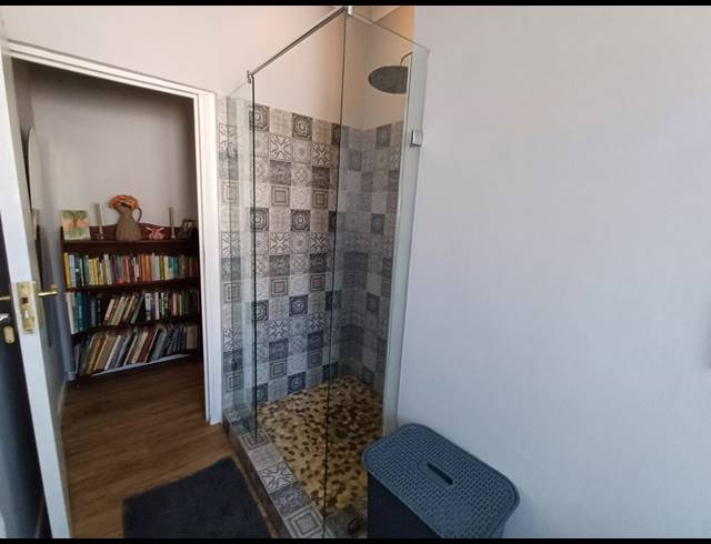 3 BEDROOM SIMPLEX TO LET IN HILTON CENTRAL